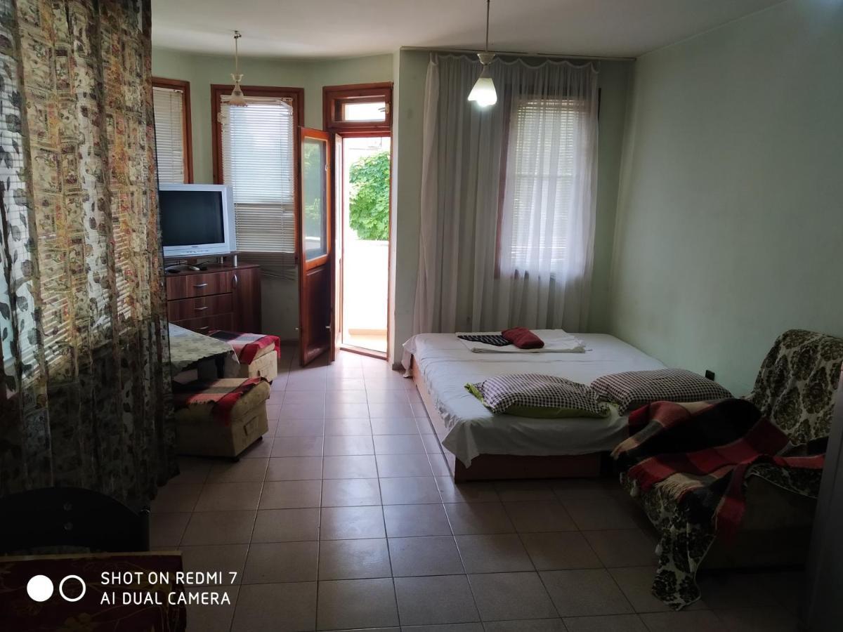 Apartment Center Varna Exterior foto